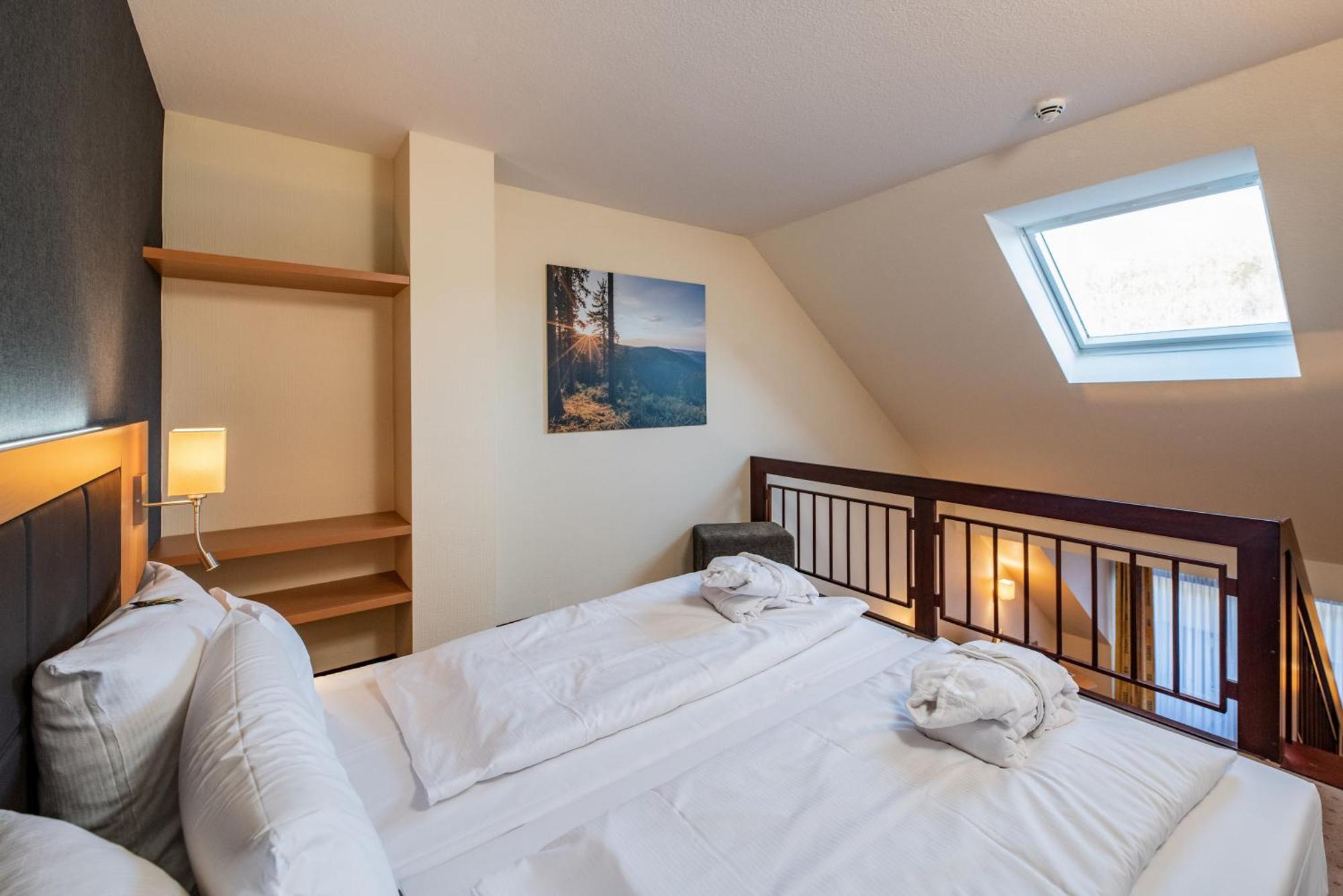 Goebel'S Seehotel Diemelsee Eksteriør bilde